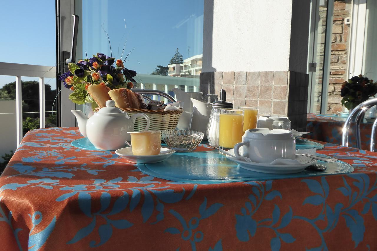Hotel Cyrnea 2*